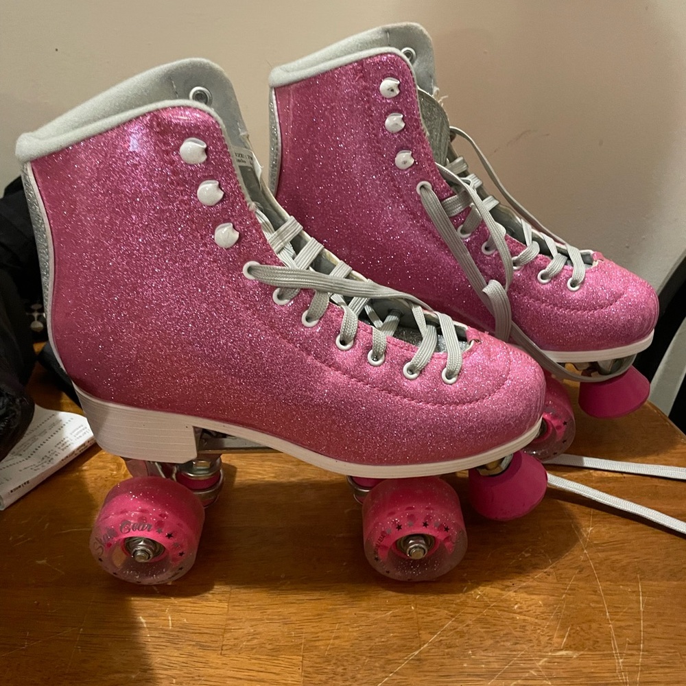 Skate Gear sz 7 ladies roller skates